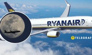 Луна и самолет