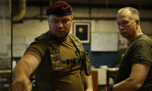 Олег Апостол (слева) и Александр Сырский