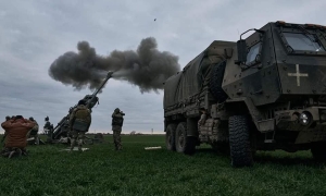 Украинские военные держат оборону