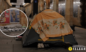 Украинцы в метро в Киеве