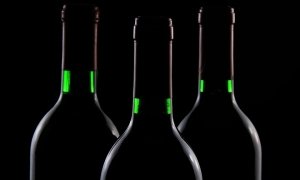 Левый алкоголь хотят взять под е-контроль