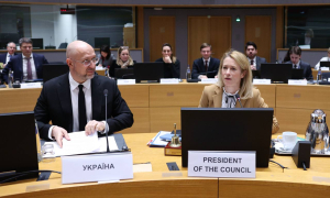 Денис Шмыгаль и Кая Каллас во время встречи в Брюсселе