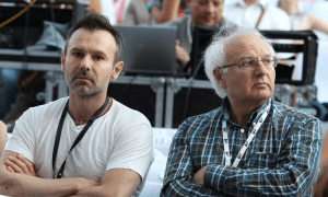 Иван Вакарчук и его сын музыкант Святослав Вакарчук