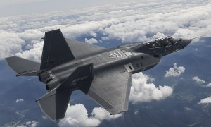 Первый серийный истребитель KF-21