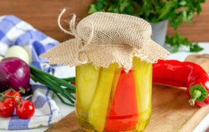 Маринований перець на зиму (відео)