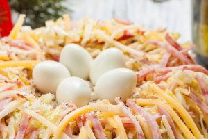 Салат "Ласточкино гнездо" - классика праздничного стола