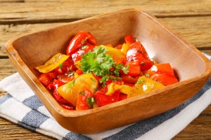 Быстрая закуска: печеный маринованный перец