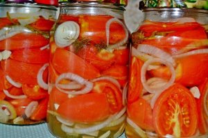 Салат из помидоров на зиму (видео)