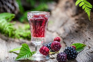 Наливка з ожини (відео)