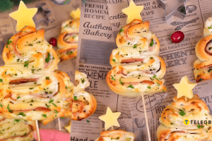 Закуска из слоеного теста "Елочки": быстрый рецепт на Новый год (видео)