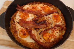 Запечені деруни з беконом