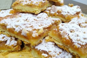 Тертый пирог с яблоками (видео)