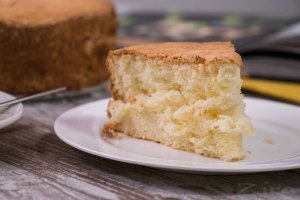 Класичний бісквіт (відео)