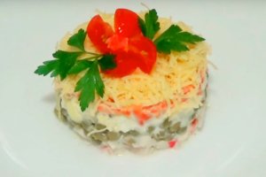 Слоеный салат "Принцесса на горошине" (видео-рецепт)