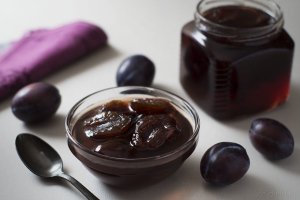 Ленивое сливовое варенье (готовим в духовке)