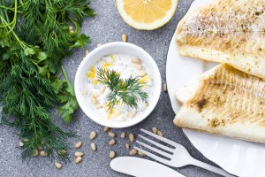 Минтай в сметанной заливке