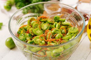 Зеленые помидоры по-корейски (видео)