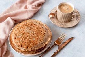 Млинці на сироватці (відео)