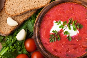 Борщ з бараниною і квасолею