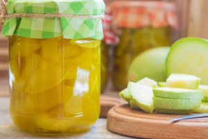 Кабачки с куркумой