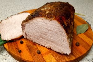 Святковий смак за п'ять хвилин: маринад, що робить м’ясо неймовірним (відео)