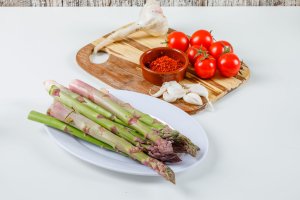 Спаржа в духовке (видео)