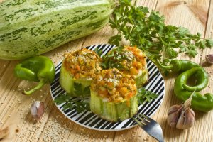 Пошаговый рецепт приготовления фаршированных кабачков