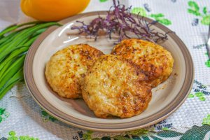Куриные котлеты с рисом