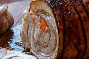 Мясной рулет из свинины (видео)