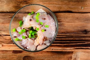 Маринованный толстолоб (видео)