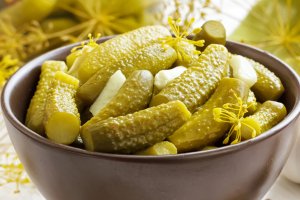 Чудо-соседство: огурцы, маринованные с календулой