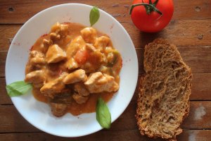 Венгерский паприкаш из курицы