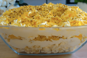 Салат з куркою та ананасами по-новому: затьмарить "Шубу" та "Олів’є"