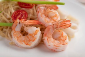 Як варити креветки (відео)