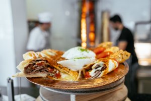 Секреты греческой кухни: закуска гирос