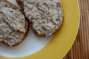 Закуска из грибов и плавленого сыра