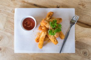 Рецепты супер-хозяек: хрустящие палочки из пшенной каши