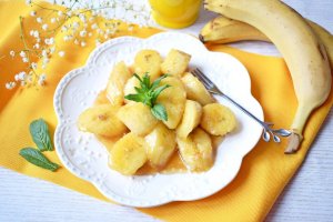 Карамелизированные бананы (видео)