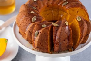 Тыквенный кекс с орехами (видео)