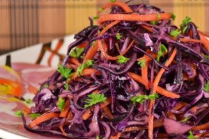 Краснокочанная капуста по-корейски