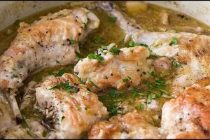 Тушеный кролик в мультиварке со сметаной (видео)