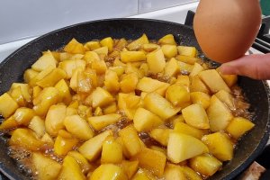 Карамелизированные яблоки (видео)