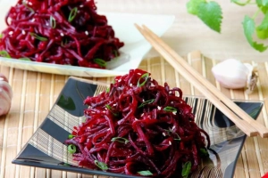 Рецепт буряка по-корейськи (відео)