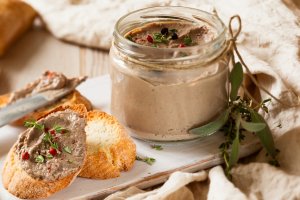 Просто и недорого: как приготовить печеночный паштет