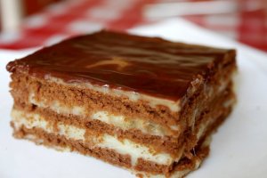 Десерт з печива та заварного крему (відео)