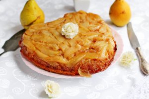 Бюджетная выпечка: грушевый пирог-перевертыш