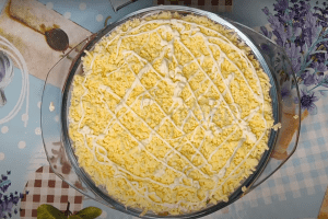 Рецепт салата "Мимоза" с тунцом (видео)