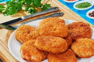 Котлеты из куриного фарша (видео)