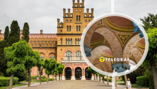 Черновицкий университет похож на замок или дворец