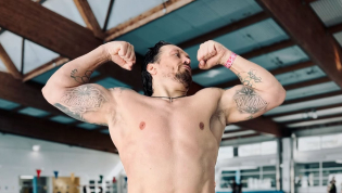 Александр Усик